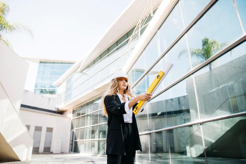 female-architect-with-level